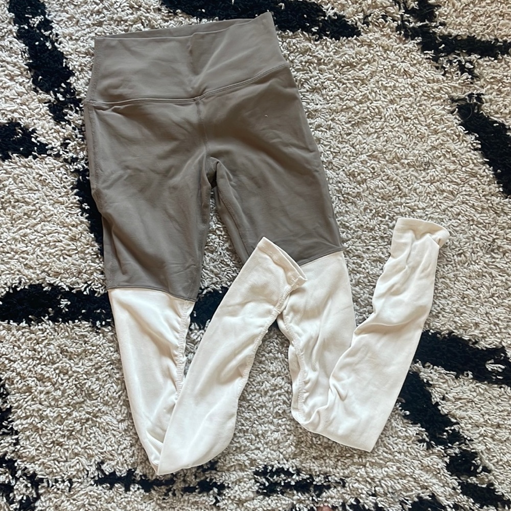 Alo Yoga Leggings